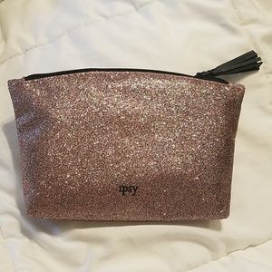 Ipsy makeup bag